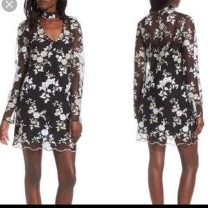 NWT Wayf Romy Choker Mesh Minidress
BLACK/SAGE / S